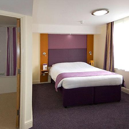 Premier Inn Bournemouth Central Екстериор снимка