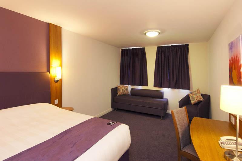 Premier Inn Bournemouth Central Стая снимка