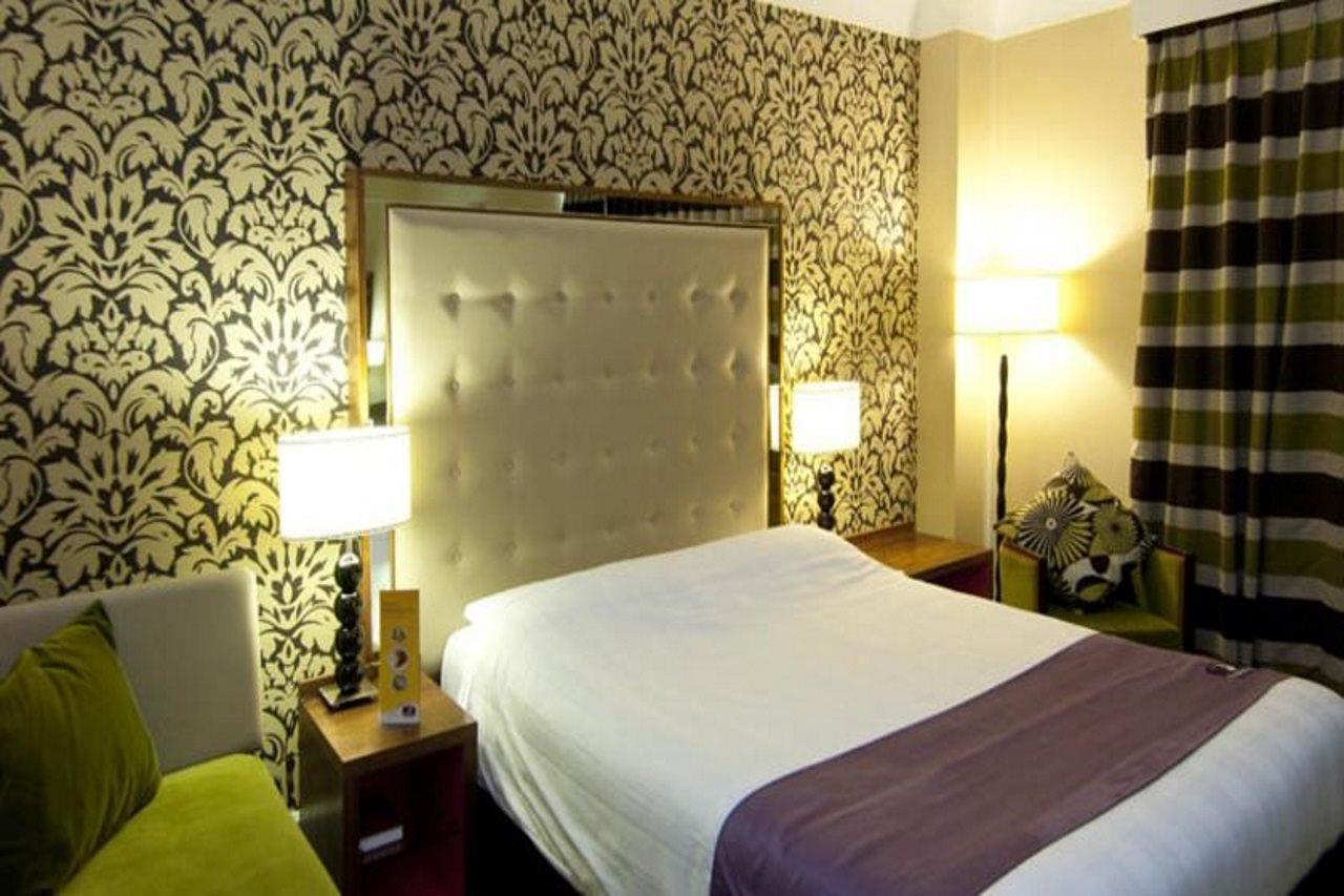 Premier Inn Bournemouth Central Екстериор снимка