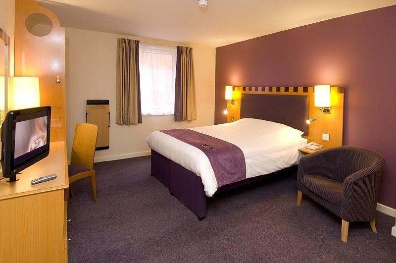 Premier Inn Bournemouth Central Екстериор снимка
