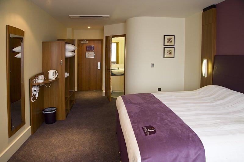 Premier Inn Bournemouth Central Екстериор снимка