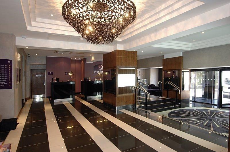 Premier Inn Bournemouth Central Екстериор снимка